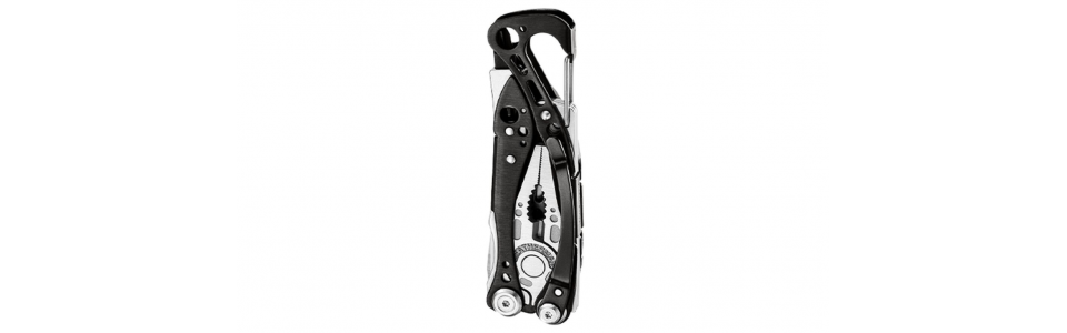 The Skeletool CX has a removable clip which allows the user to wear their multi-tool attached to a pocket or belt loop without the use of a sheath.